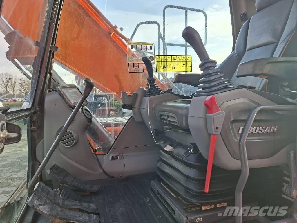 Doosan DX140LC-7 Paletli ekskavatörler