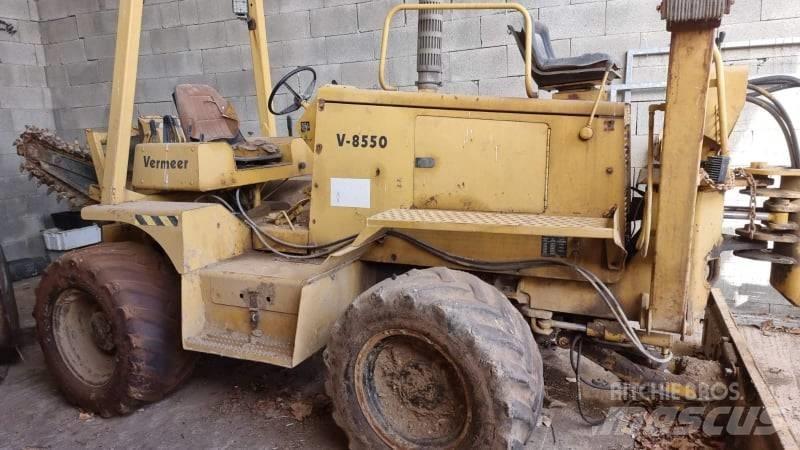 Vermeer V8550 Kanal kazma makinasi