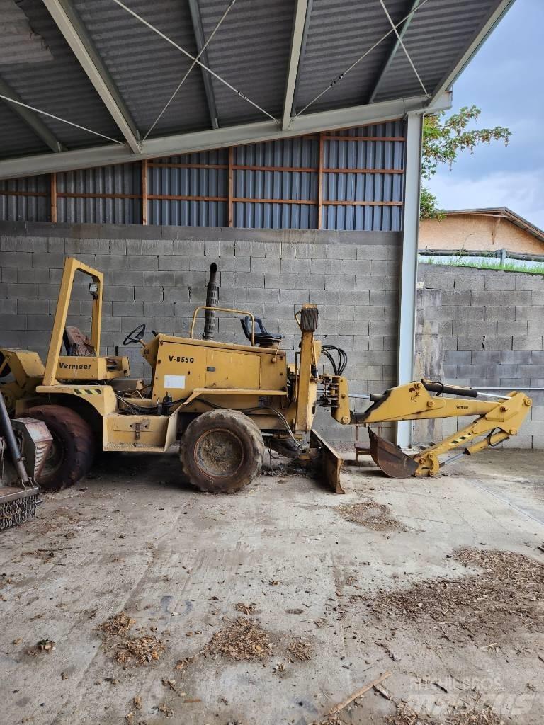 Vermeer V8550 Kanal kazma makinasi