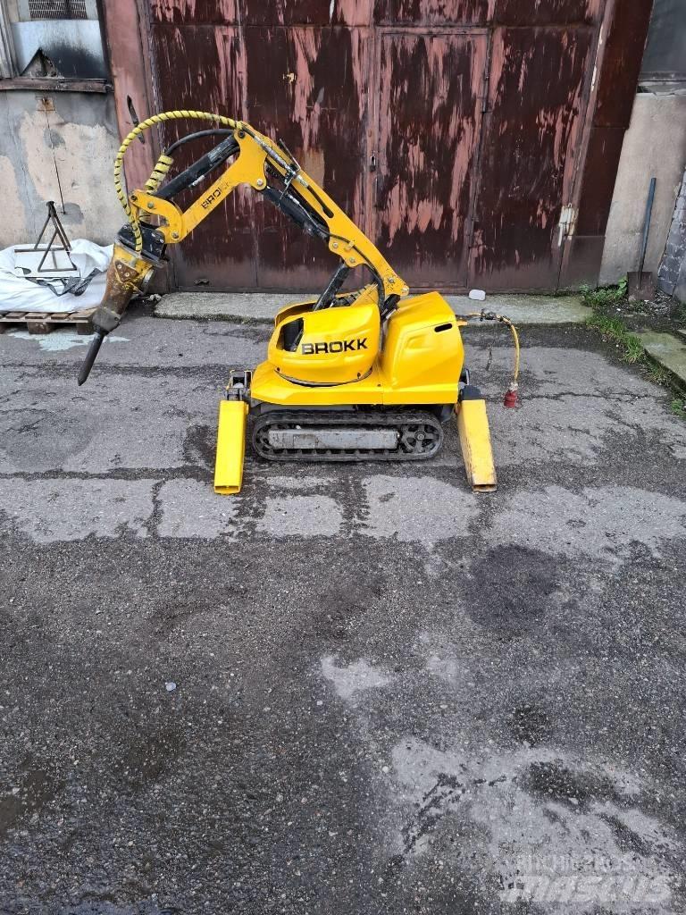 Brokk 60 Yıkım ekskavatörleri