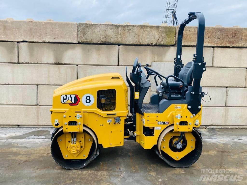 CAT CB 2.7 Çift tamburlu silindirler