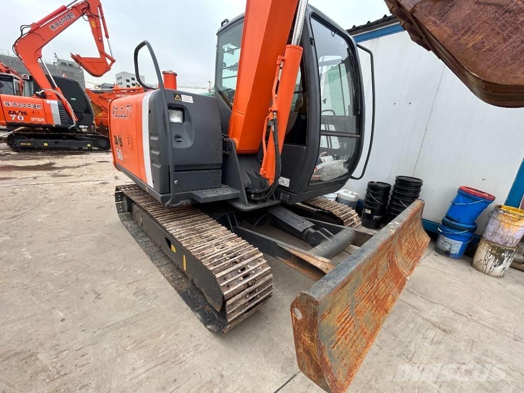 Hitachi ZX 60 Paletli ekskavatörler