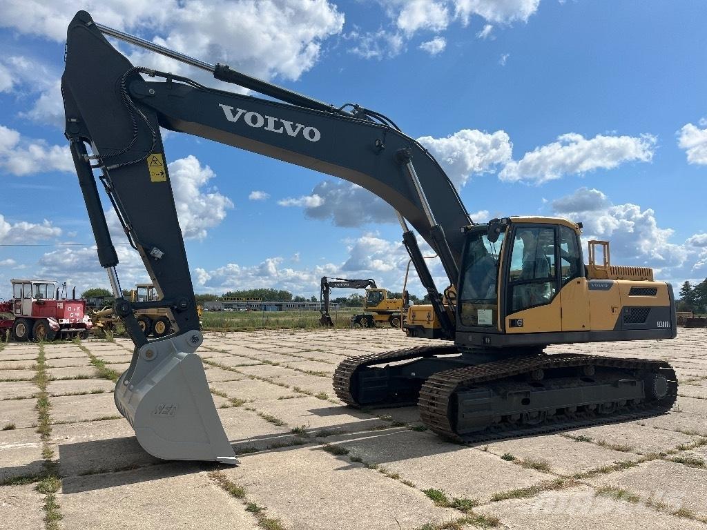 Volvo EC 300 D L Paletli ekskavatörler