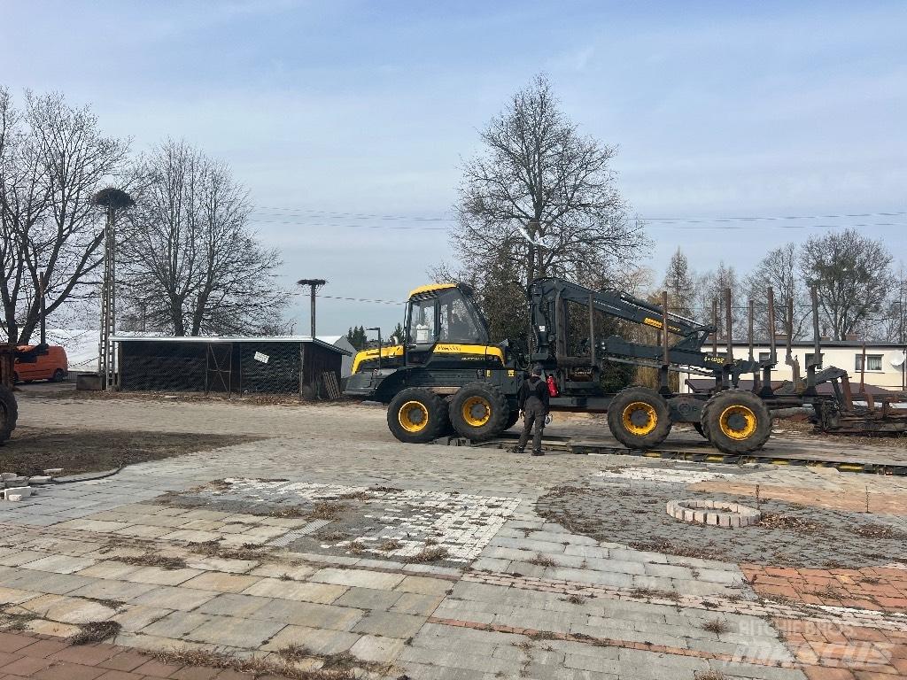 Ponsse Buffalo Tomruk yükleyici traktörler