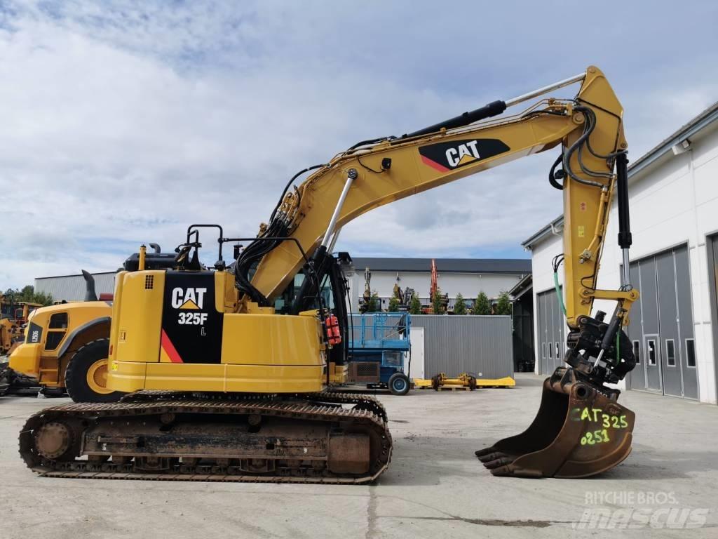CAT 325FL CR Paletli ekskavatörler