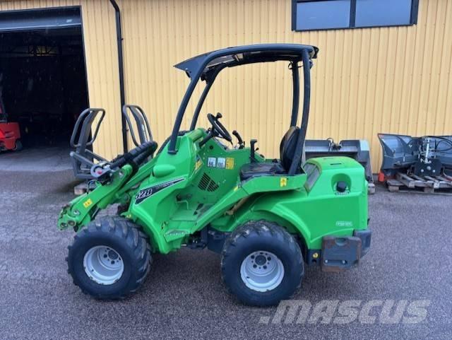 Avant 528 Traktörler