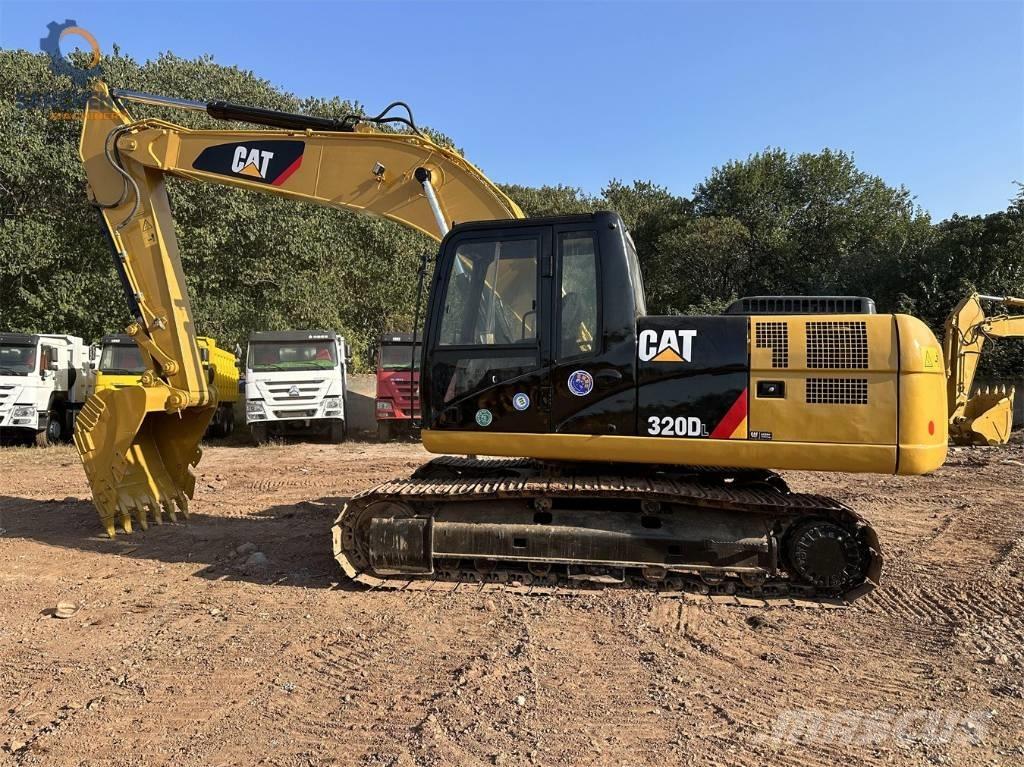 CAT 320 D L Paletli ekskavatörler