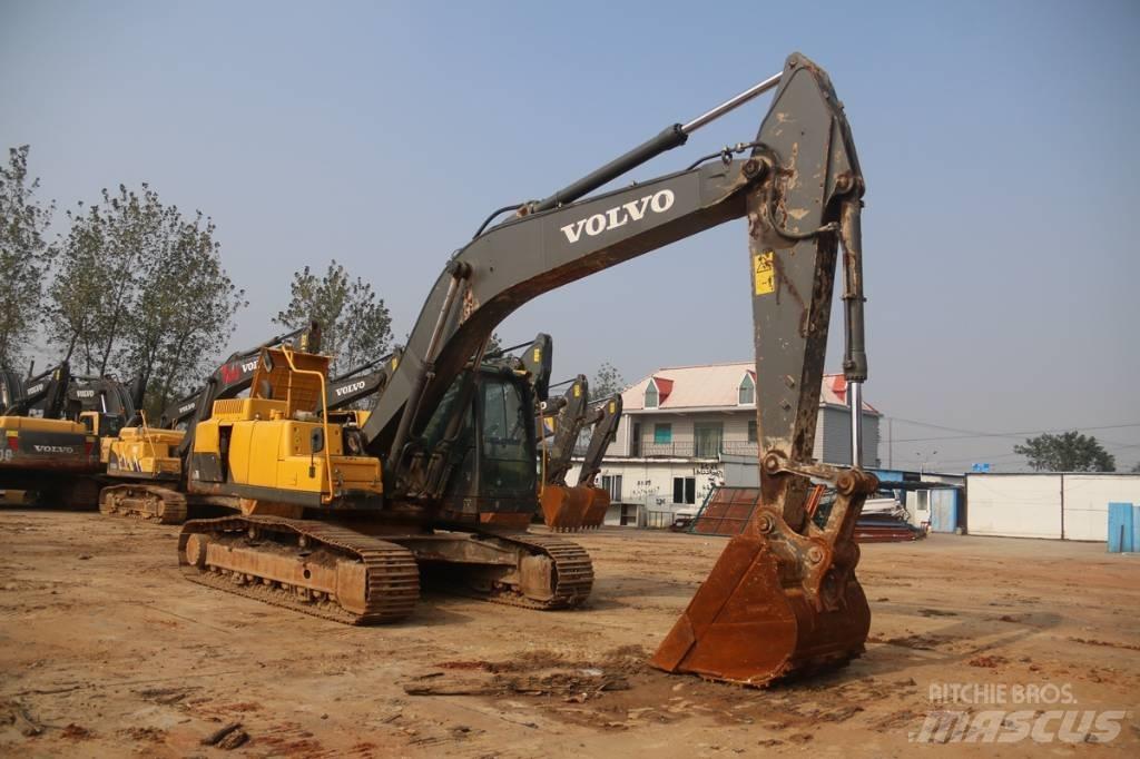 Volvo EC250 Paletli ekskavatörler