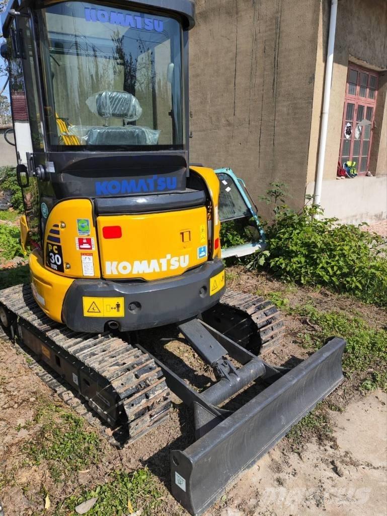 Komatsu PC 30 MR Mini ekskavatörler, 7 tona dek