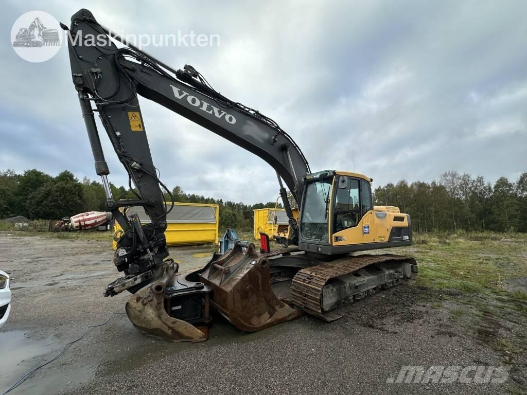 Volvo EC 220 DL Paletli ekskavatörler