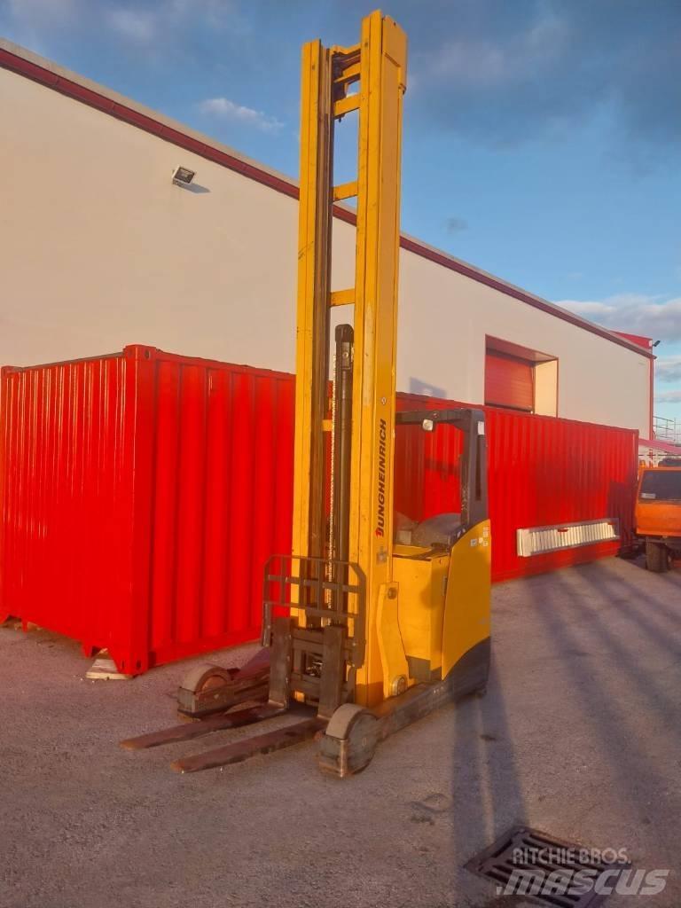 Jungheinrich ETV 325 Reach truck - depo içi istif araçları