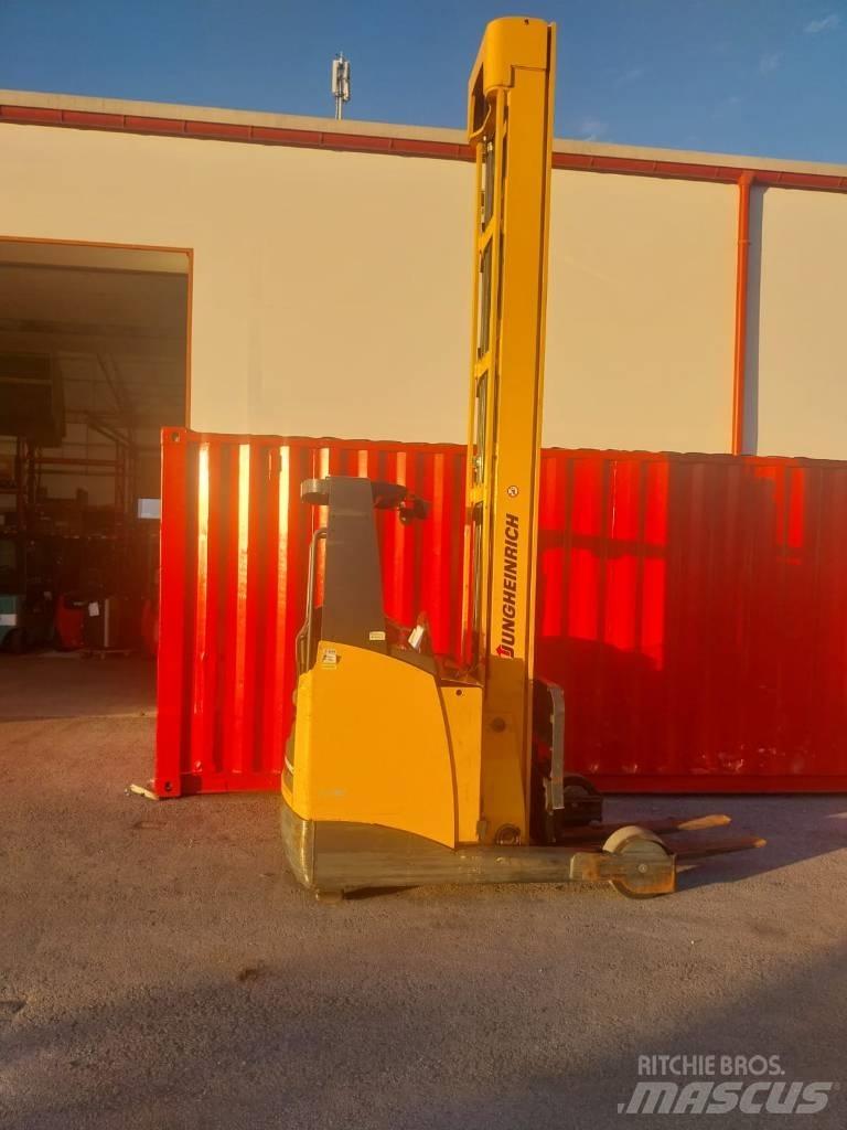 Jungheinrich ETV 325 Reach truck - depo içi istif araçları