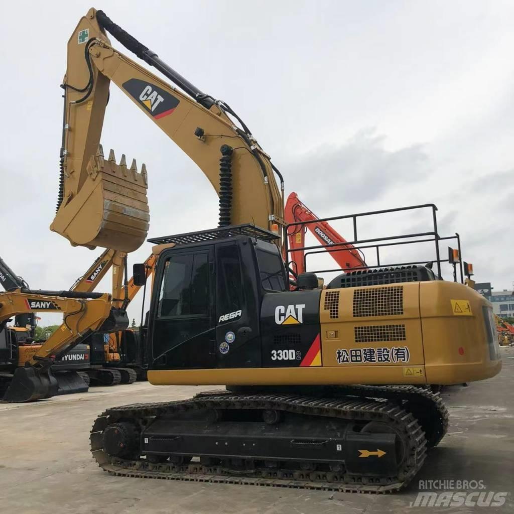 CAT 330D2L Paletli ekskavatörler