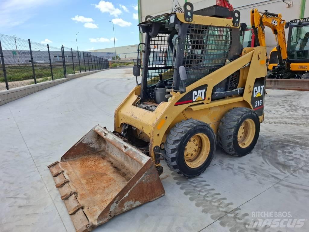 CAT 216 Skid steer loderler