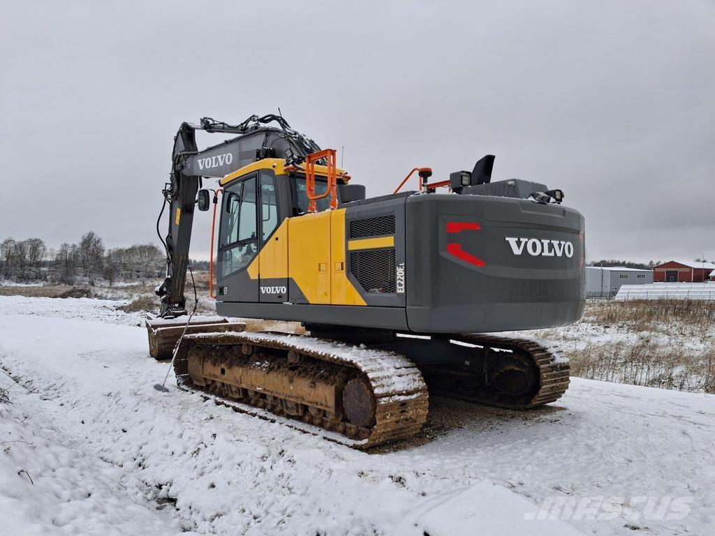 Volvo EC220E Paletli ekskavatörler