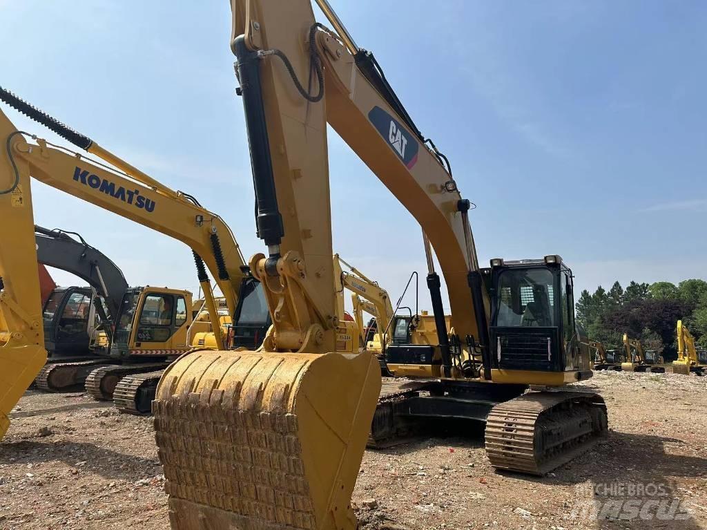 CAT 326D Paletli ekskavatörler