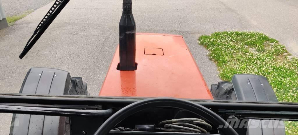 Fiatagri 82-94 DT Traktörler