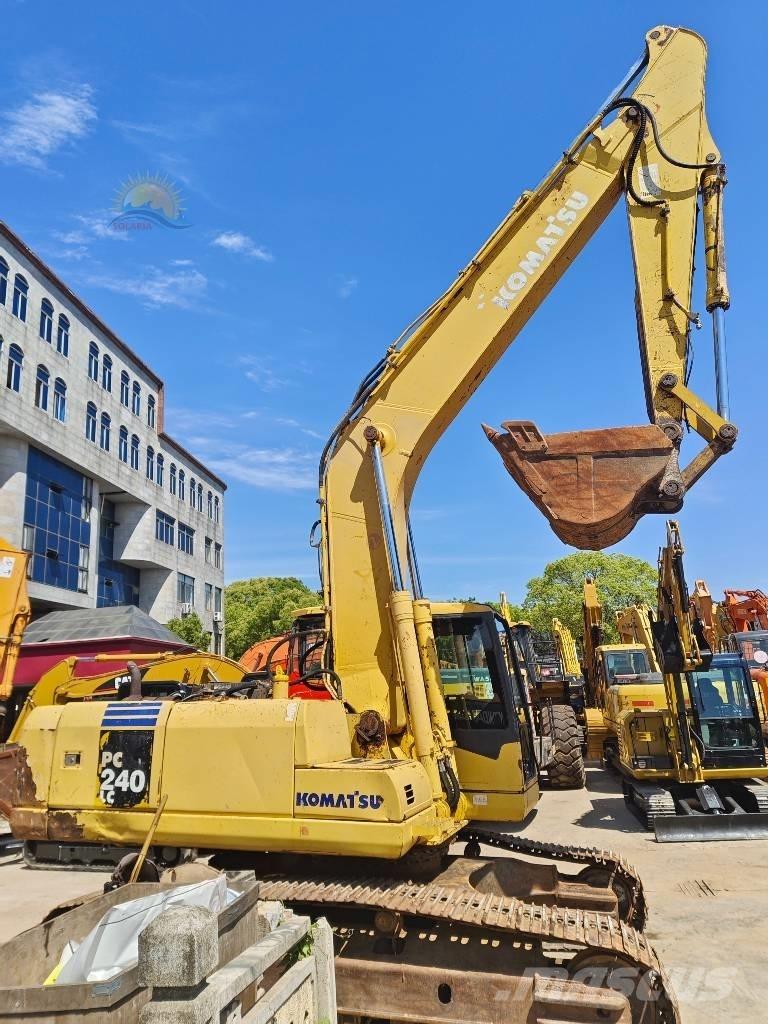 Komatsu PC 240 LC-7 Paletli ekskavatörler