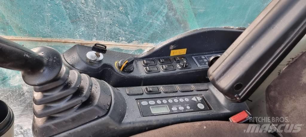 Kobelco SK 235 SR-2 Paletli ekskavatörler