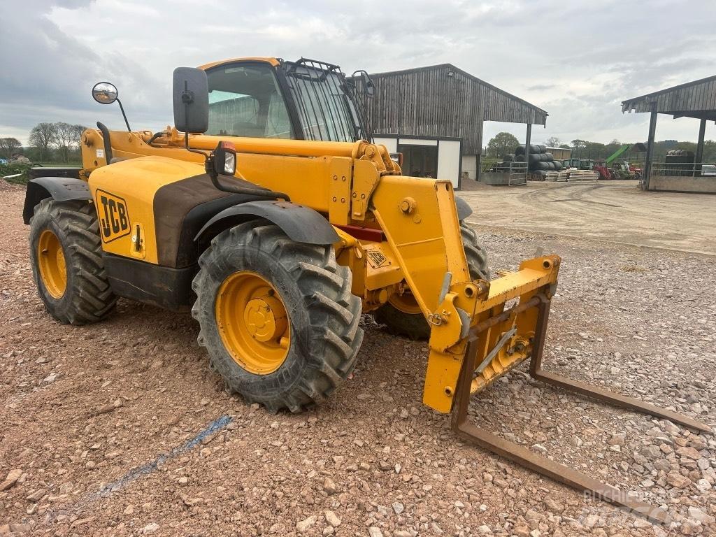 JCB 535-95 Tarimsal teleskopik yükleyiciler