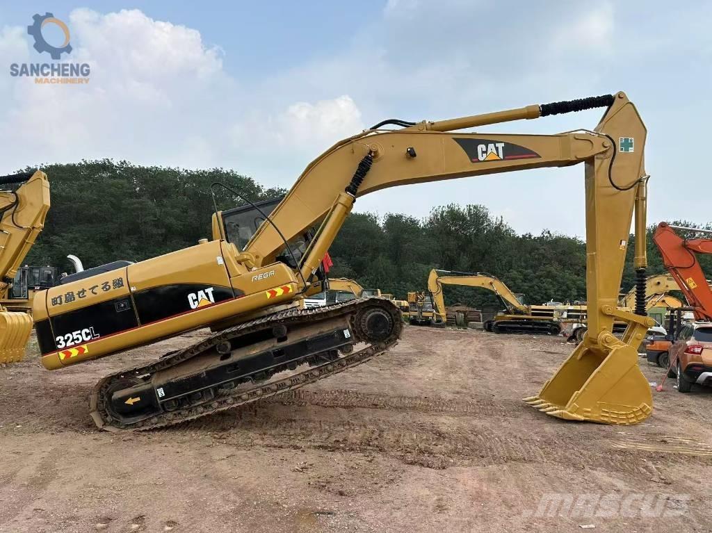 CAT 325 CL Paletli ekskavatörler
