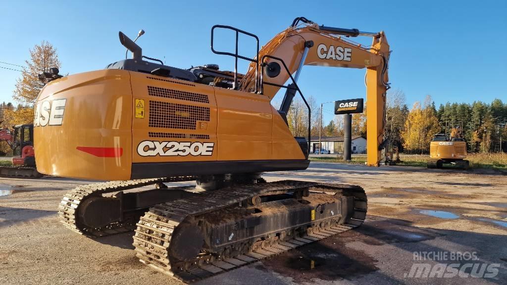 CASE CX 250E Paletli ekskavatörler