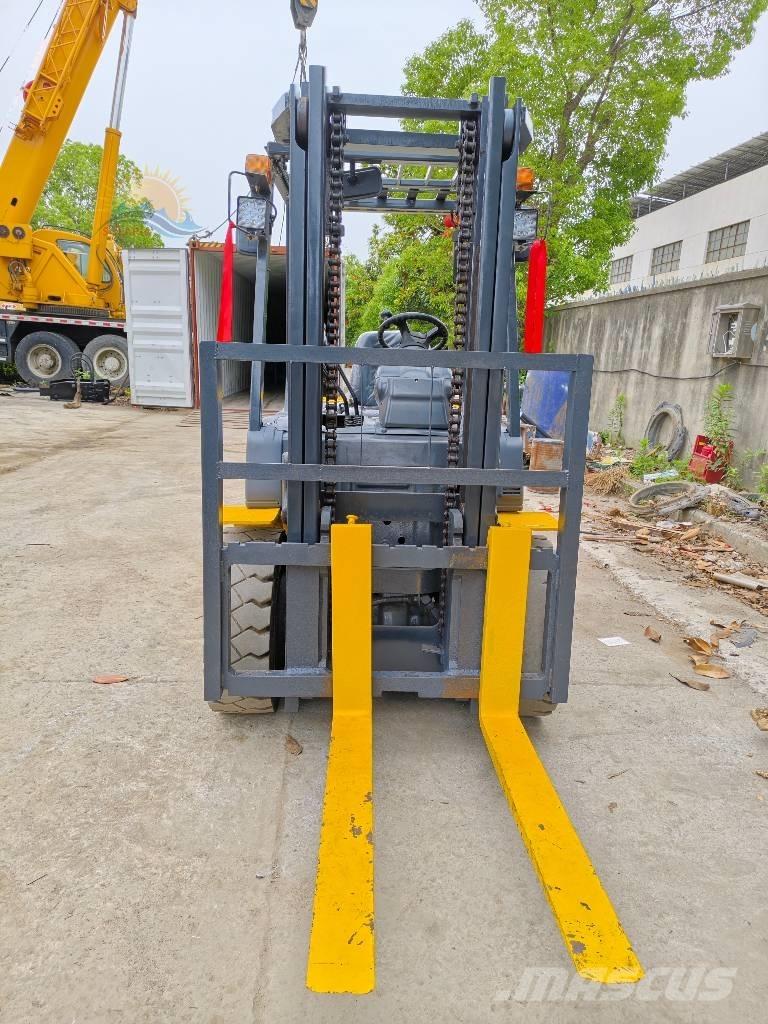 Komatsu FD 30 Dizel forkliftler