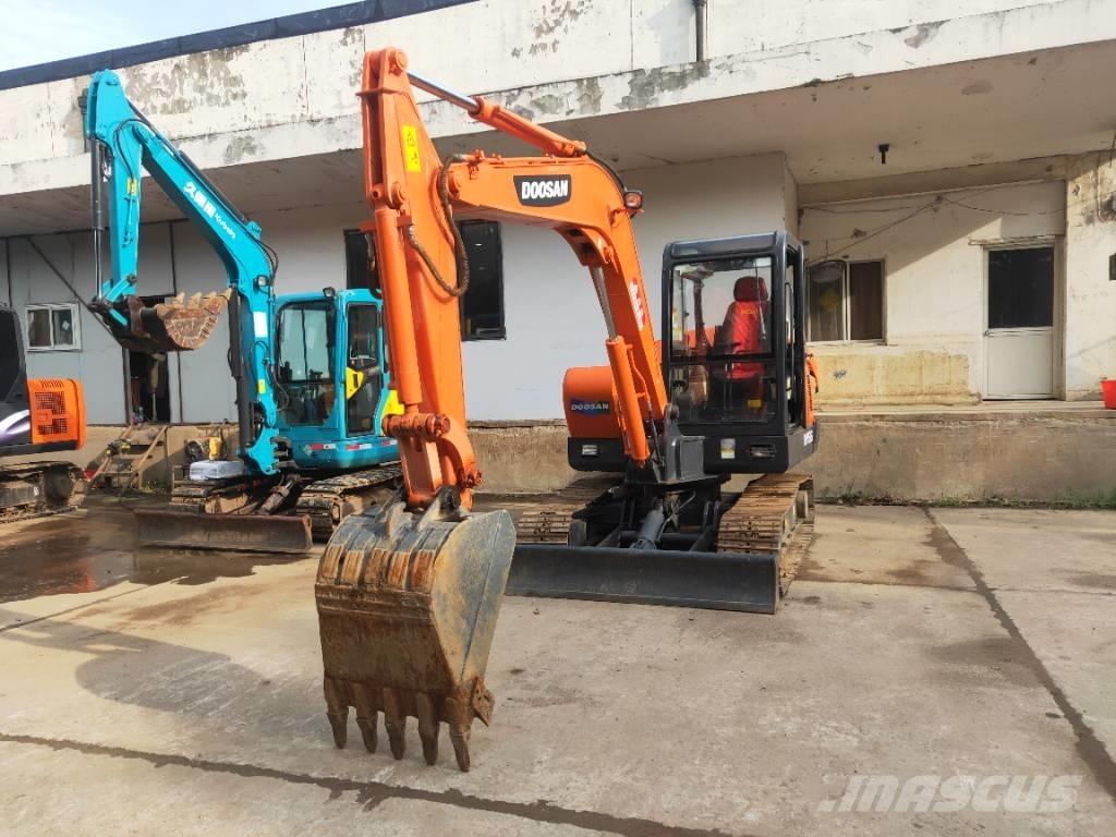 Doosan DH55 Mini ekskavatörler, 7 tona dek
