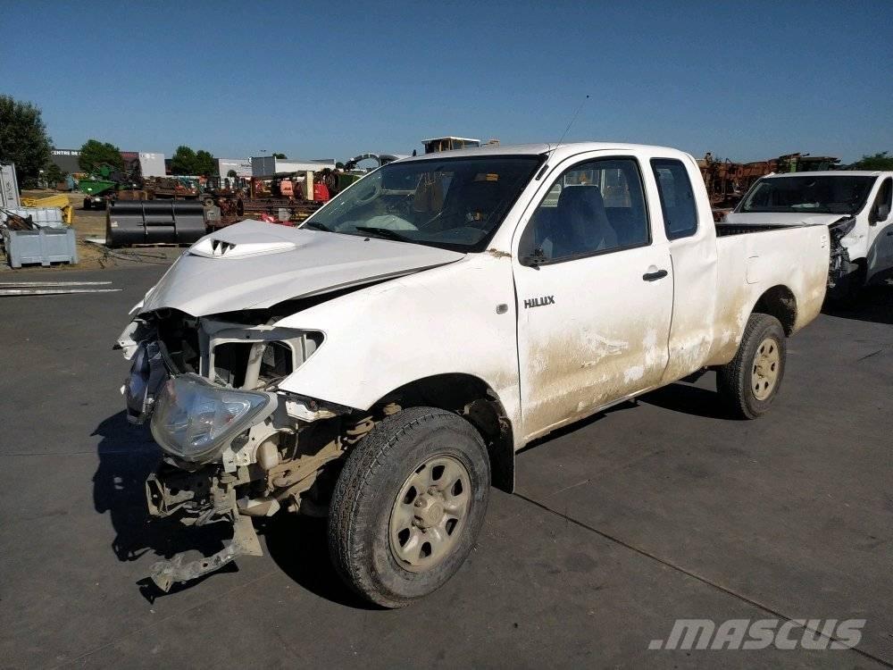 Toyota Hilux 4 Pikaplar