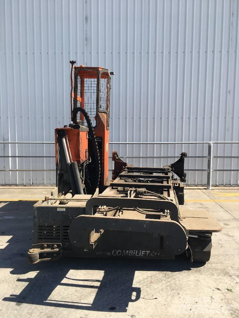 Combilift C4000STE Sideloader - dört yönlü forkliftler