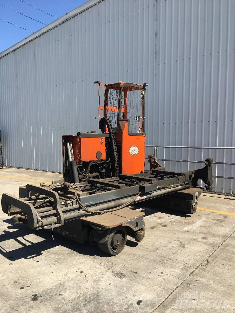 Combilift C4000STE Sideloader - dört yönlü forkliftler