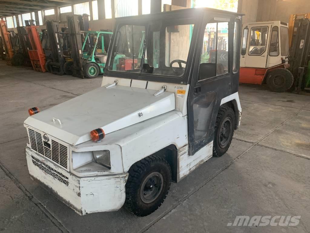 Nissan TD2500 V-2579 Havaalanı ekipmanı