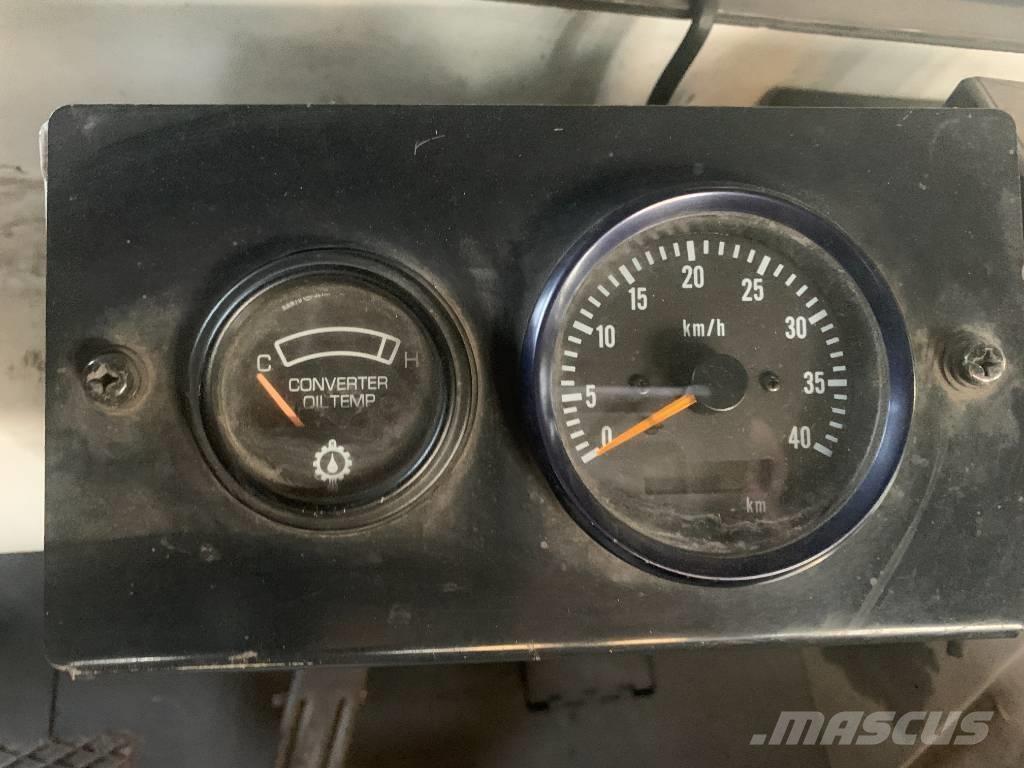 Nissan TD2500 V-2579 Havaalanı ekipmanı