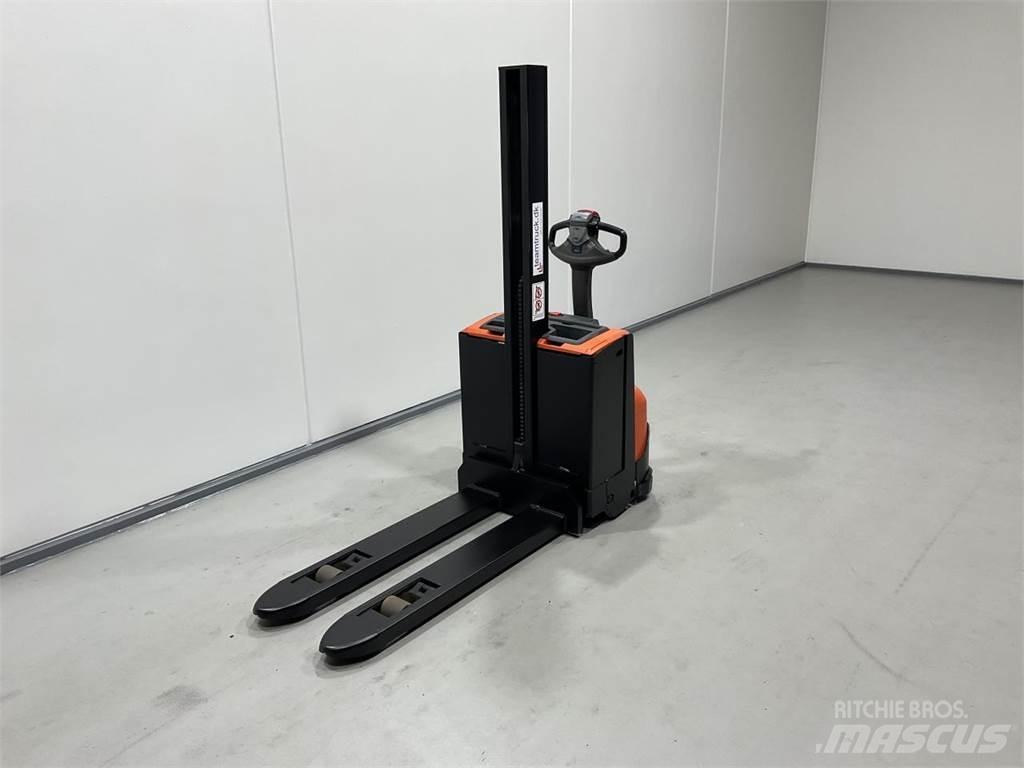 BT SWE080L Akülü depo ekipmanları