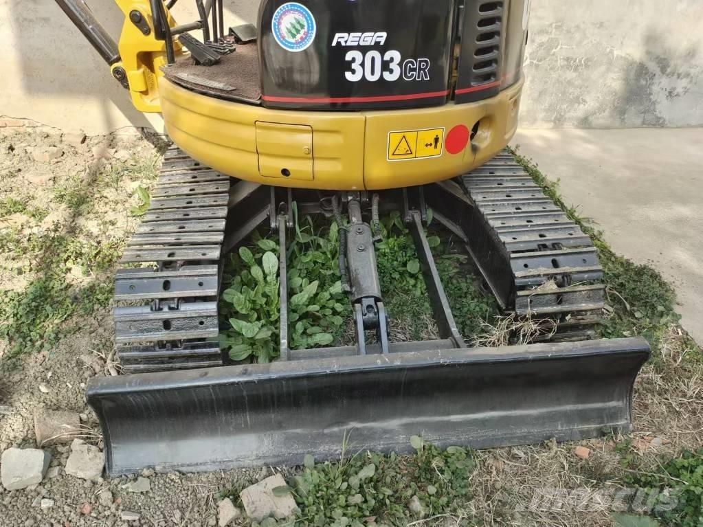 CAT 303 CR Mini ekskavatörler, 7 tona dek