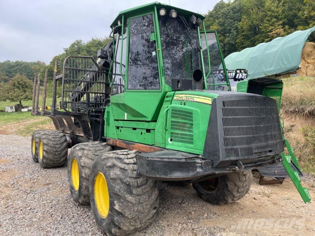 John Deere 1010 E Tomruk yükleyici traktörler