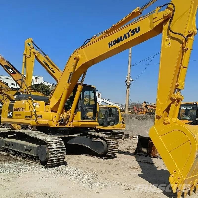 Komatsu PC 300 Paletli ekskavatörler