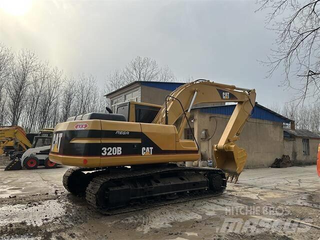 CAT 320B Paletli ekskavatörler
