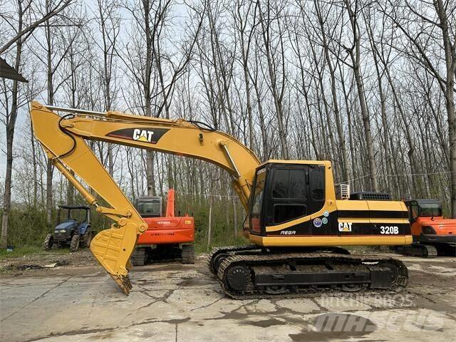 CAT 320B Paletli ekskavatörler