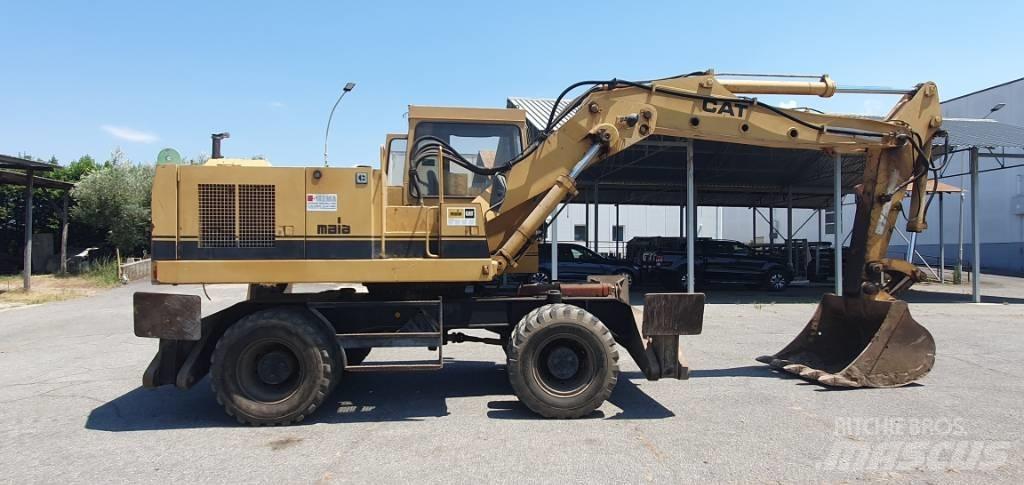 CAT 214 B Lastik tekerli ekskavatörler