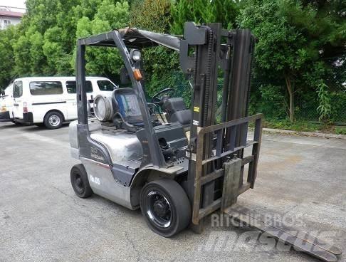 Nissan PL02A20D LPG'li forkliftler