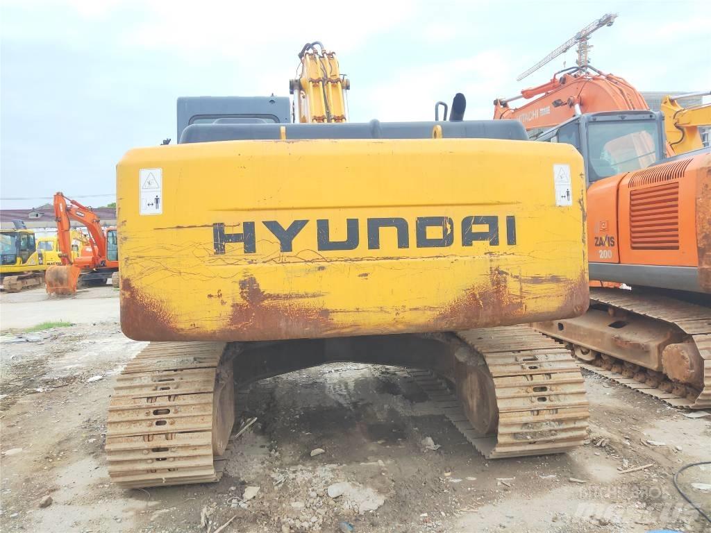 Hyundai R225LC-7 Paletli ekskavatörler