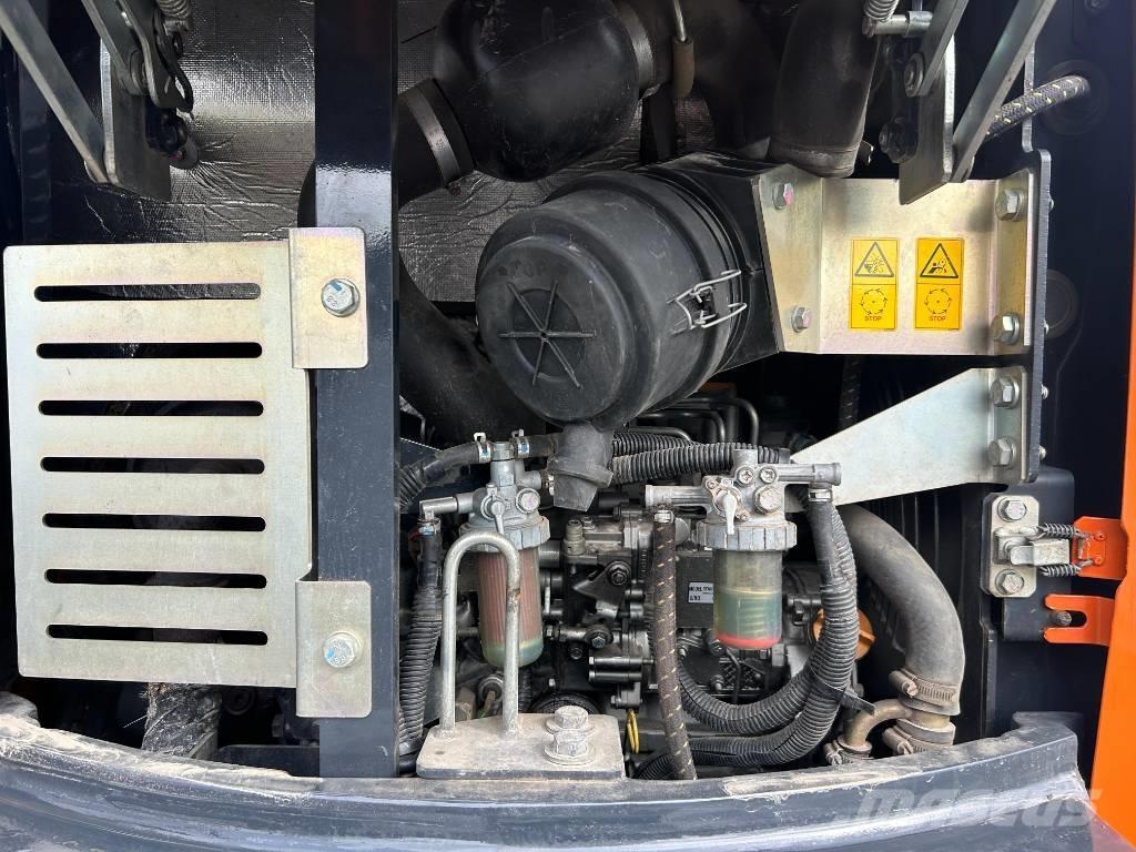 Hitachi ZX 26 U-6 Mini ekskavatörler, 7 tona dek