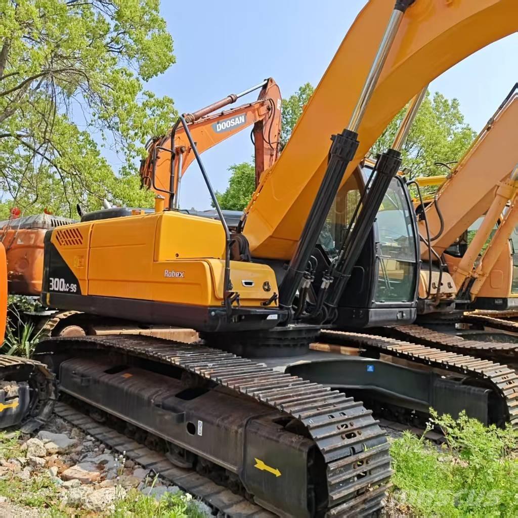 Hyundai R300LC-9S Paletli ekskavatörler