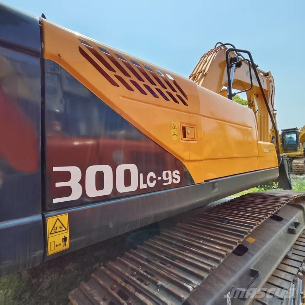 Hyundai R300LC-9S Paletli ekskavatörler