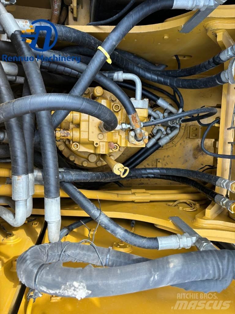 CAT 323 Paletli ekskavatörler