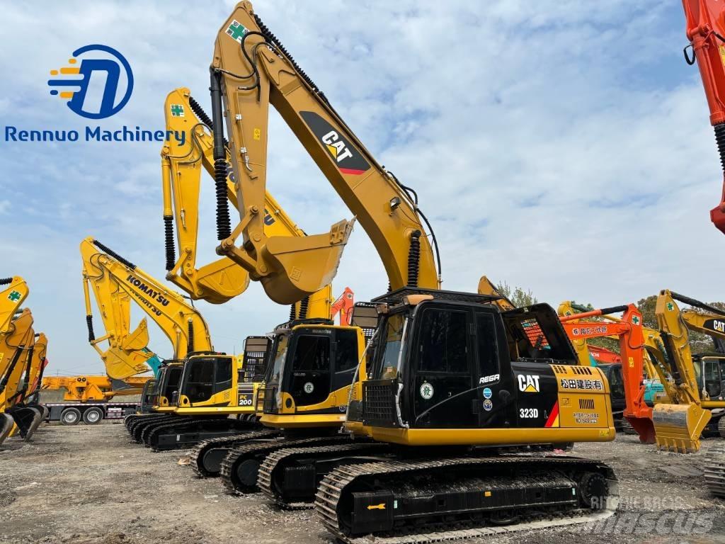CAT 323 Paletli ekskavatörler