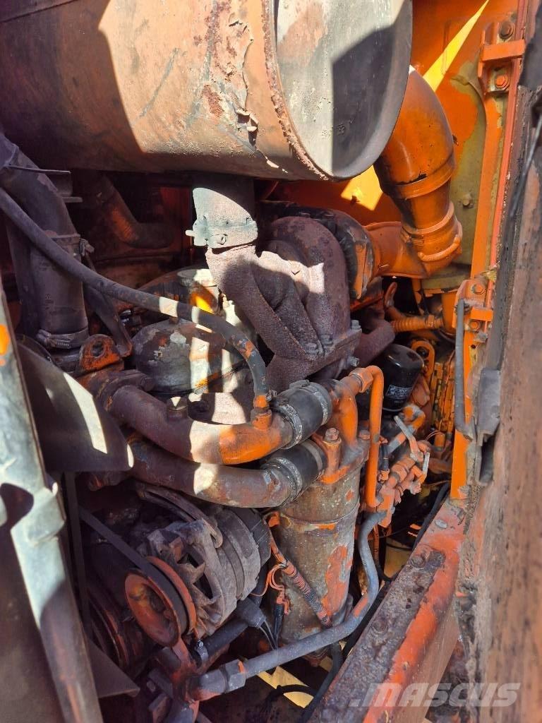 Hitachi FR 130 Tekerlekli yükleyiciler