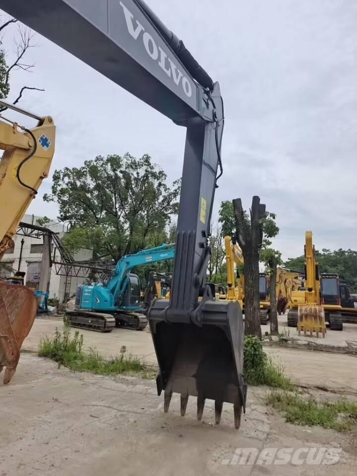 Volvo EC 210 D Paletli ekskavatörler