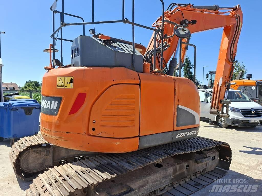 Doosan DX 140 LCR Paletli ekskavatörler
